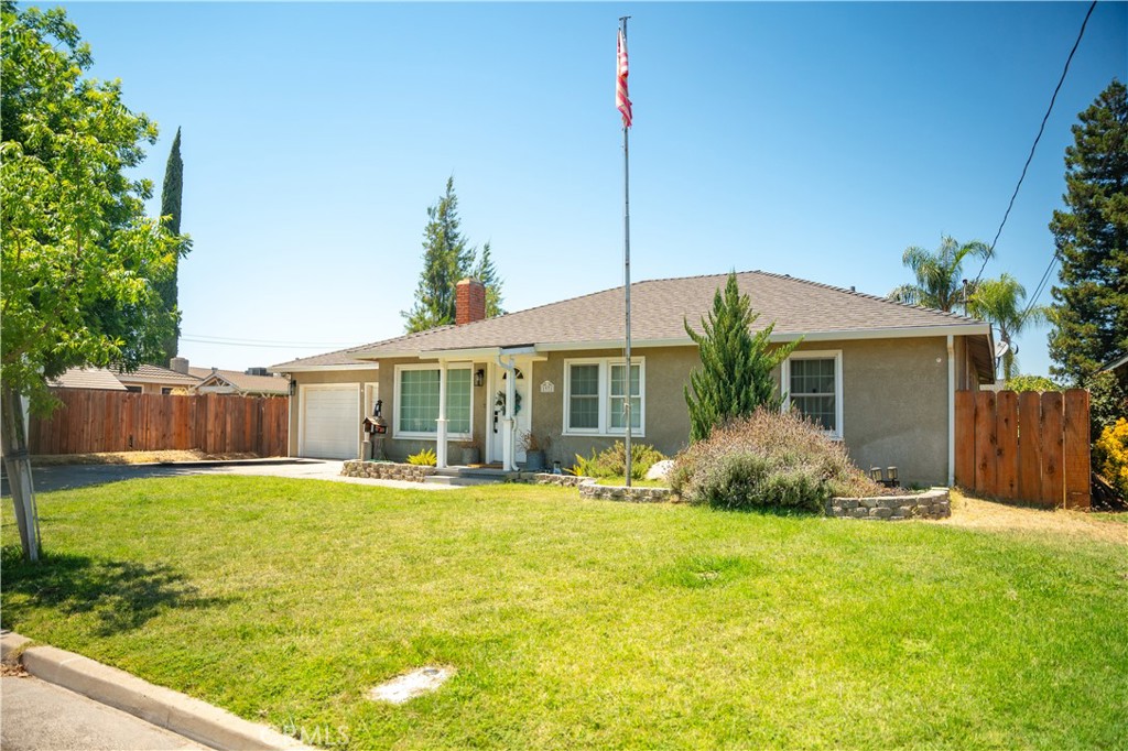 1971 6th St, Atwater, CA 95301