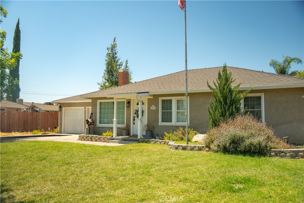 1971 6th St, Atwater, CA 95301