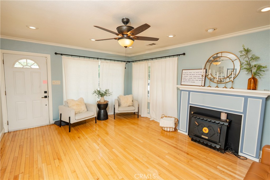 1971 6th St, Atwater, CA 95301