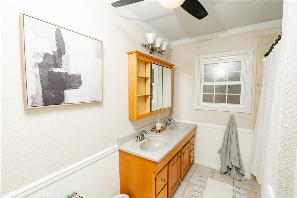 1971 6th St, Atwater, CA 95301