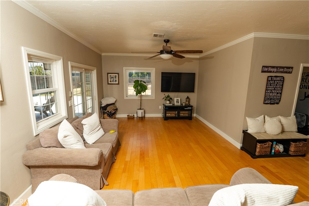 1971 6th St, Atwater, CA 95301