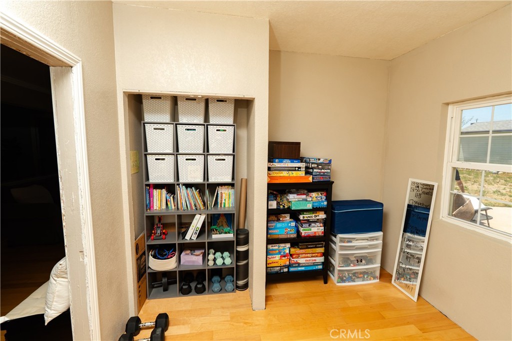 1971 6th St, Atwater, CA 95301