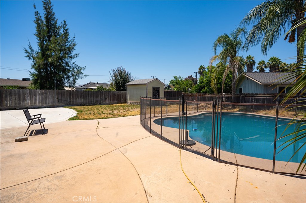 1971 6th St, Atwater, CA 95301