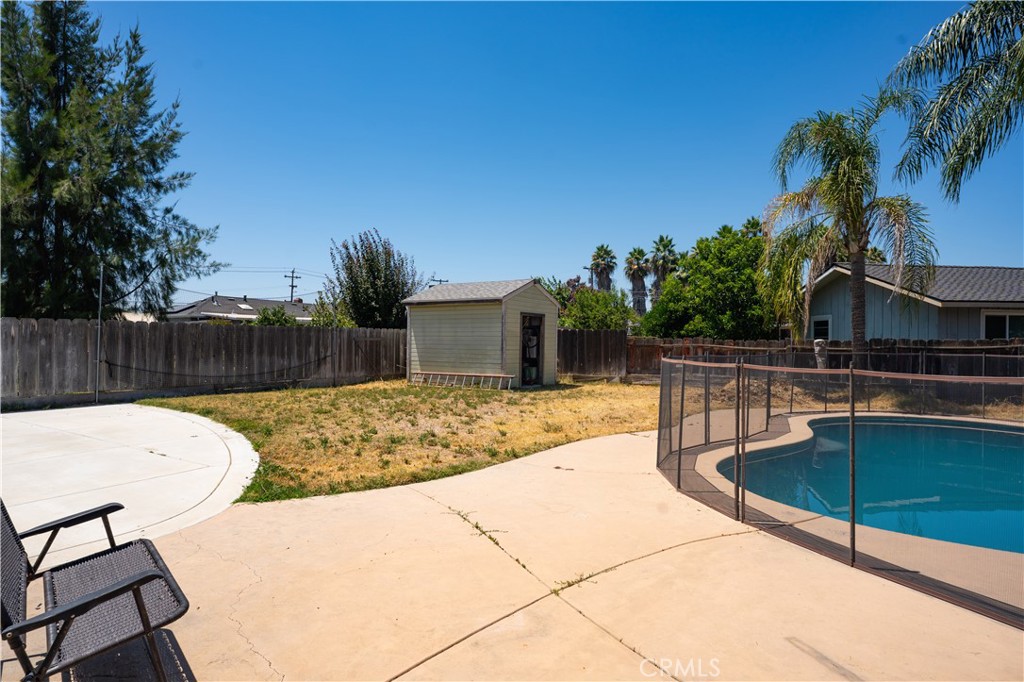 1971 6th St, Atwater, CA 95301