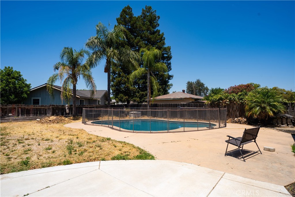 1971 6th St, Atwater, CA 95301