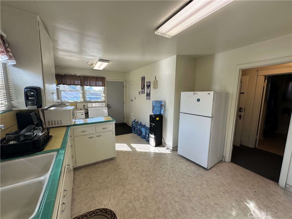 1311 Winton Way, Atwater, CA 95301