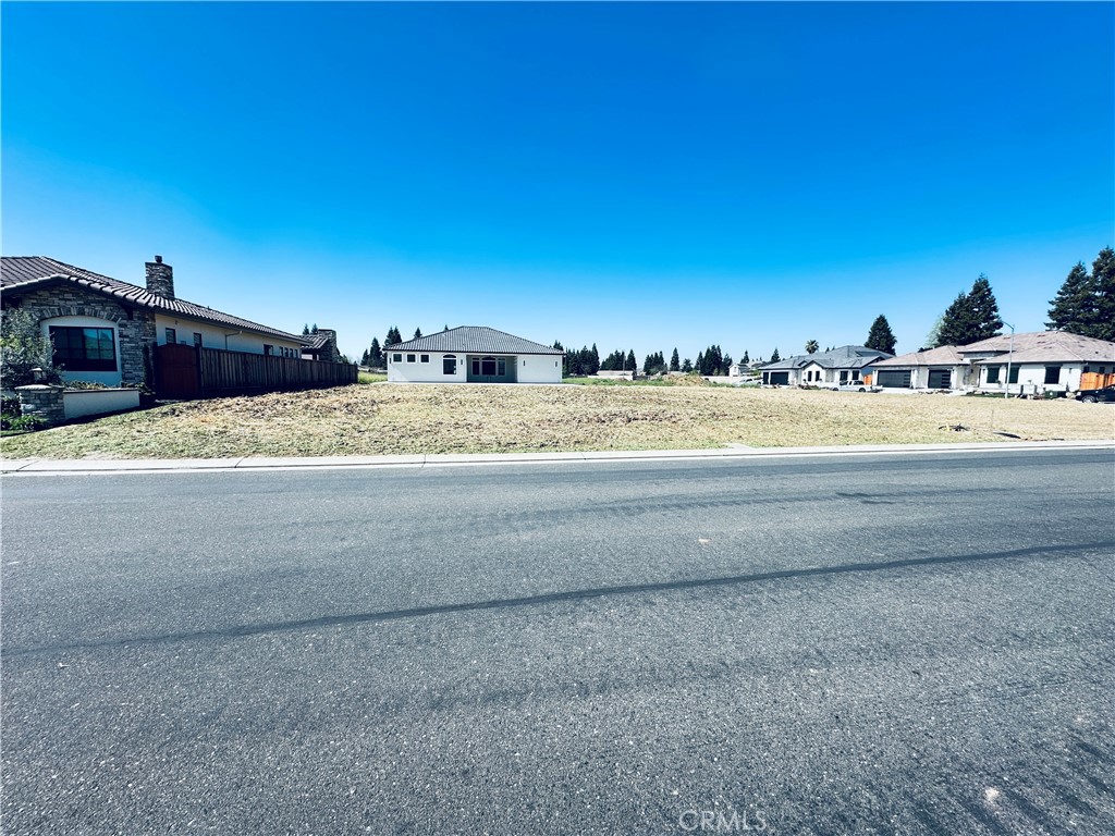 3351 Banbury, Merced, CA 95340