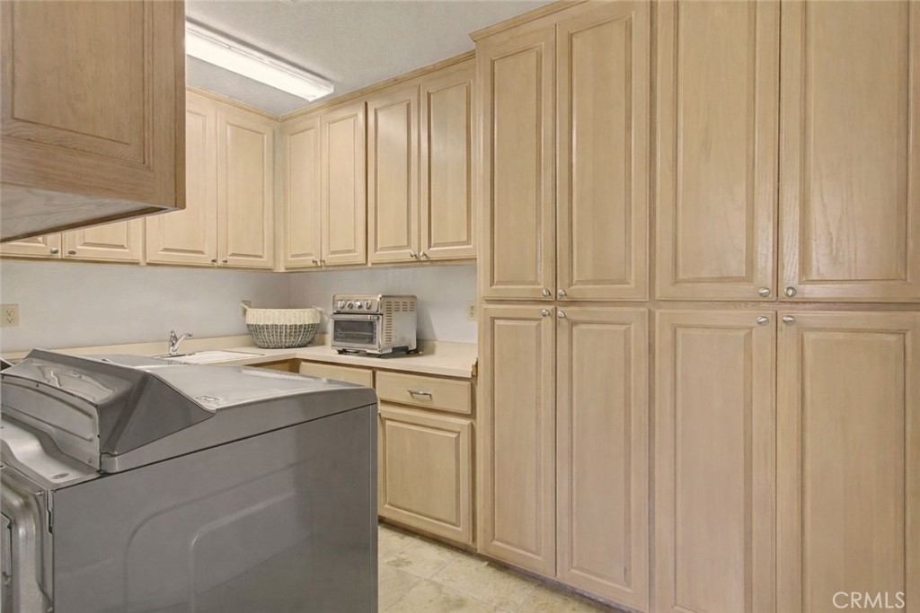 1605 Ridge, Merced, CA 95340