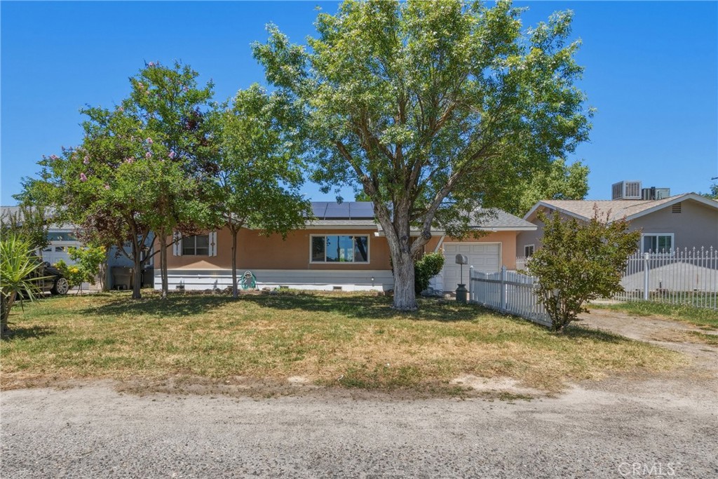 6812 Helton, Winton, CA 95388