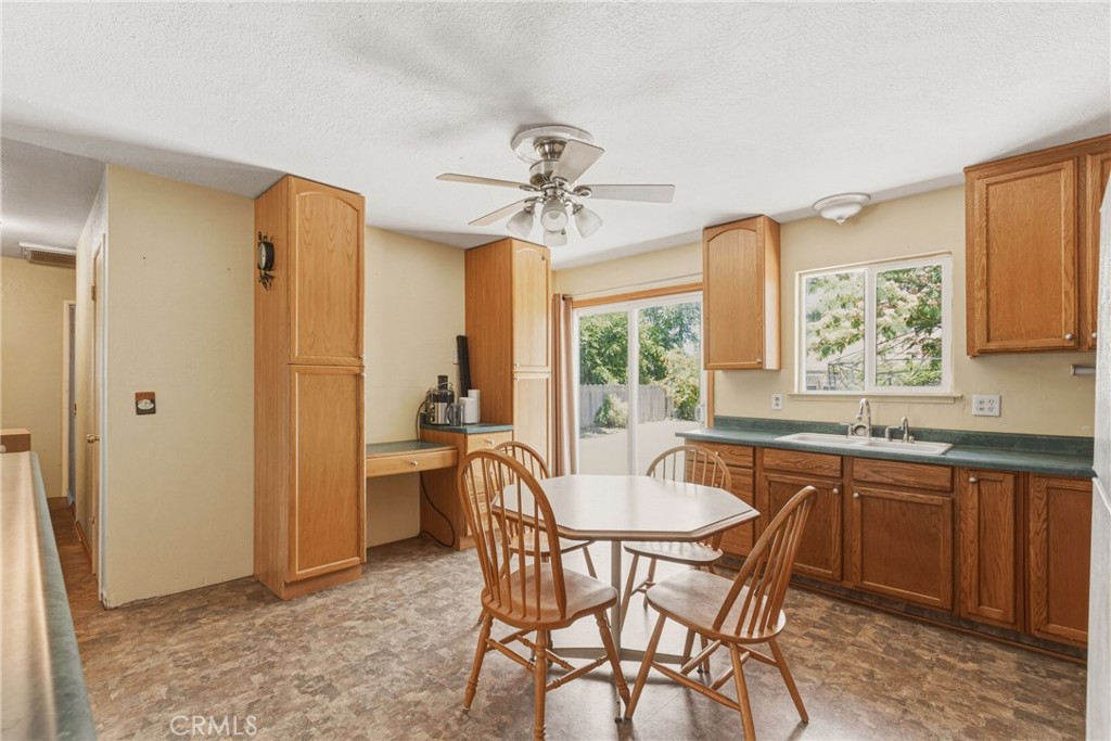 6812 Helton, Winton, CA 95388